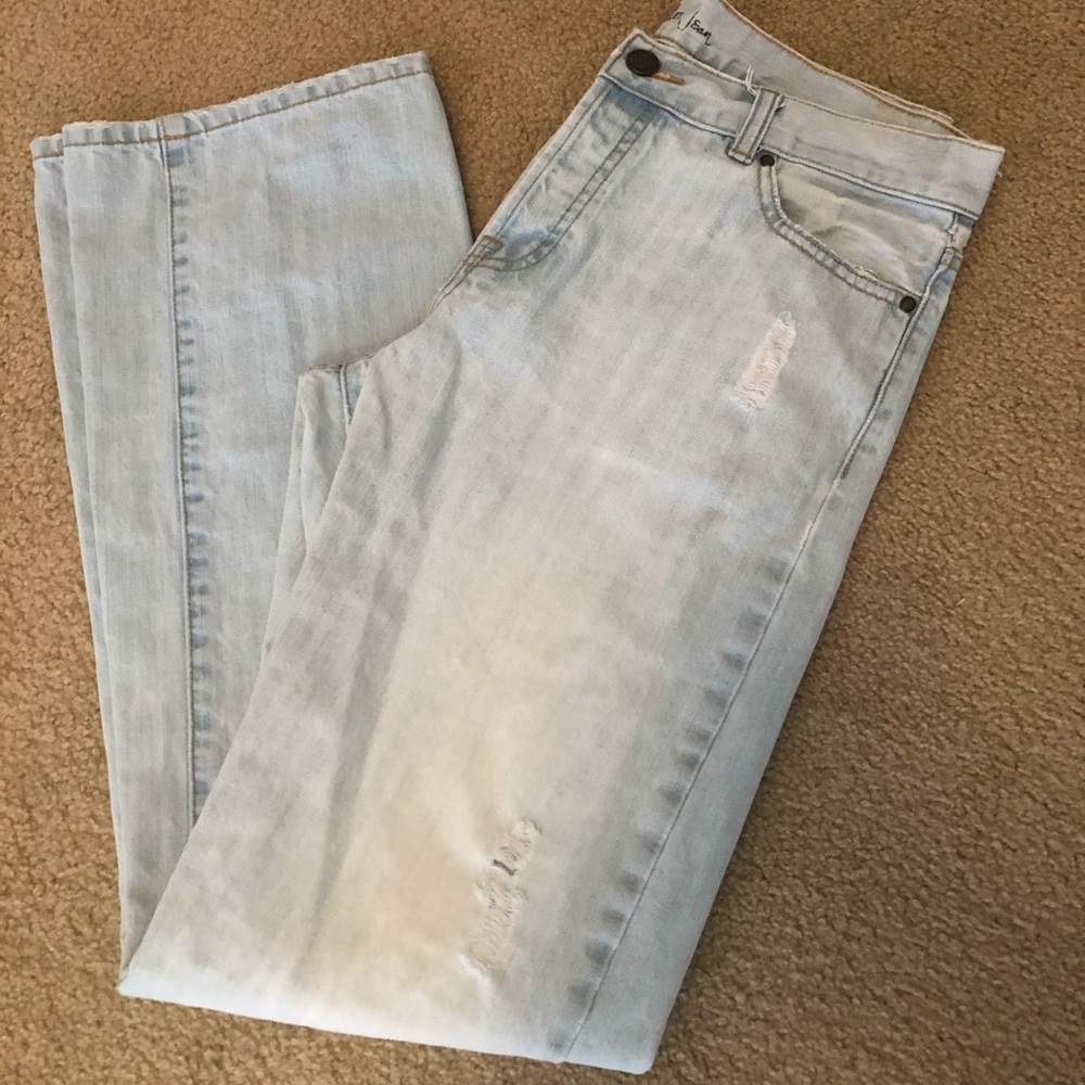London Jeans Distressed Pale Blue Mid rise 8